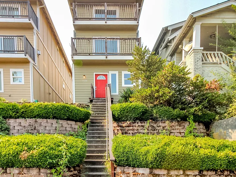 Sold home exterior